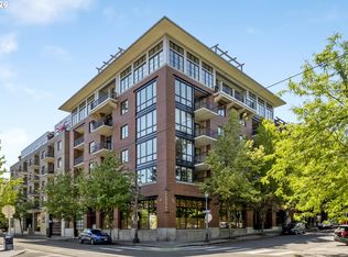 1030 NW Johnson St APT 321, Portland, OR 97209