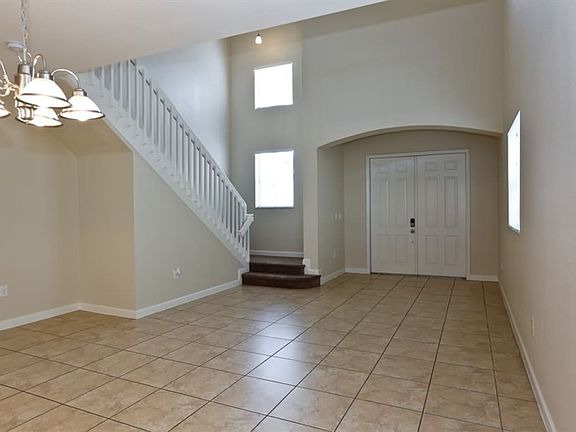 3rd image of 2889 NE 1st Dr