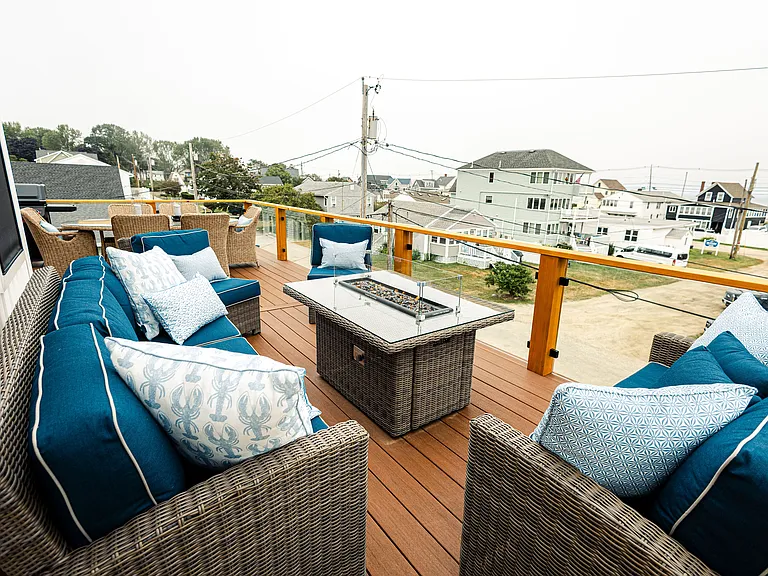 Ocean Views from Deck (2nd Floor)
