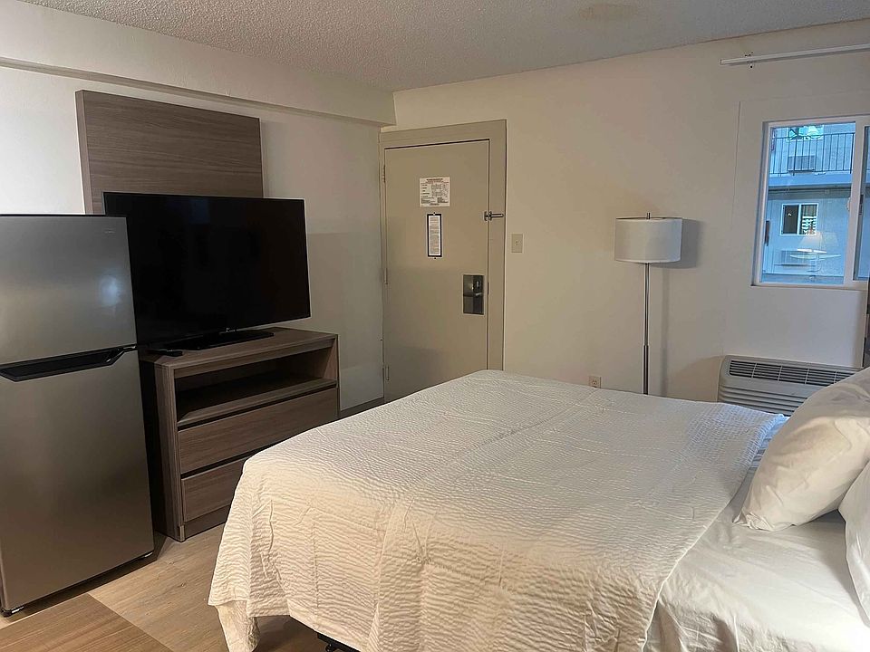 Studio Suite - 2 Queen Beds