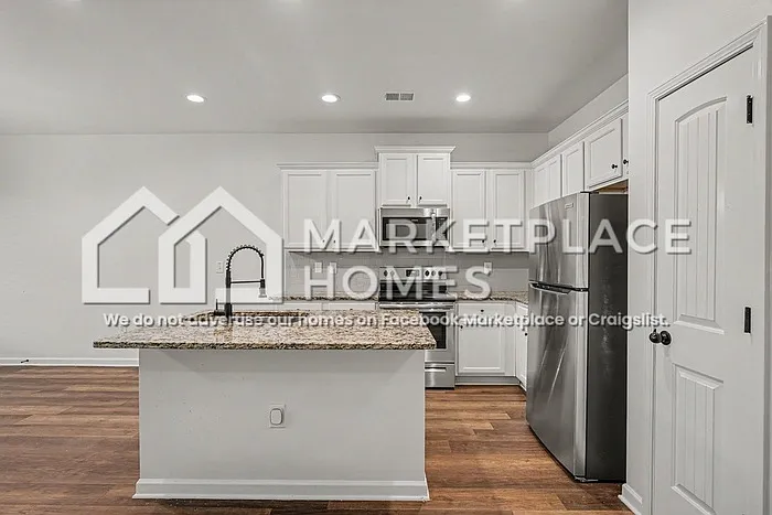 6027 Oak Bend Ct — Photo 8