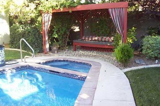 3rd image of 3507 Broadlands Ct