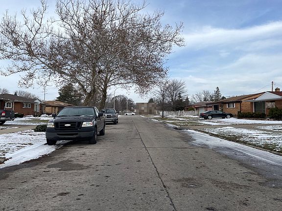 5th image of 8740 Randy Dr