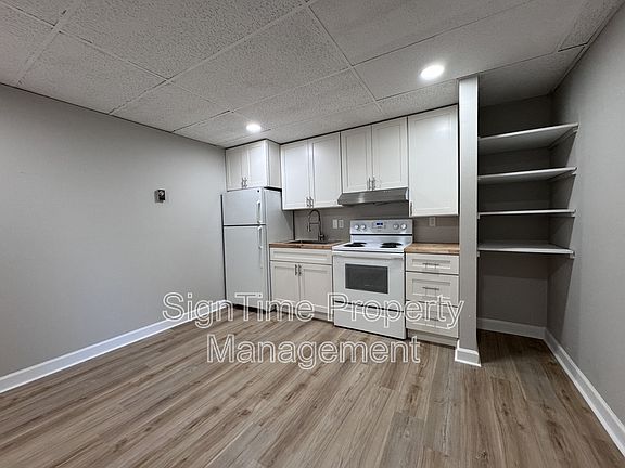 4th image of 229 N Jonathan St #301
