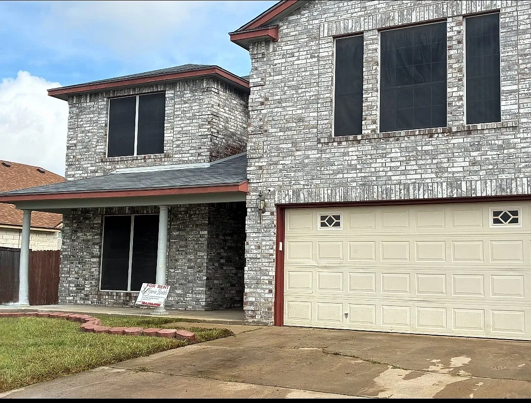 5 bed, 3411 sqft, $2,600 — Photo 2