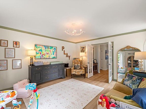 4th image of 309 Windel Dr