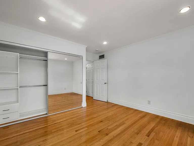 815 Broadway St #1 — Photo 13
