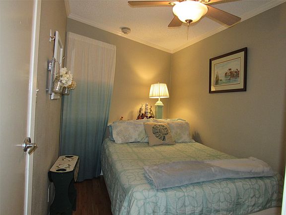 4th image of 6102 Seawall Blvd #269