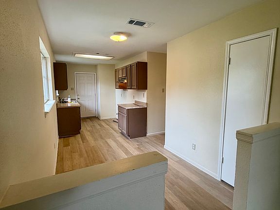 5th image of 1536 W Gerald Ave