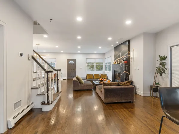 6 Mosely Avenue image 17 of 54