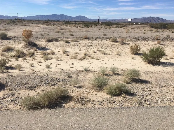 660 N Humahuaca St, Pahrump, NV 89060