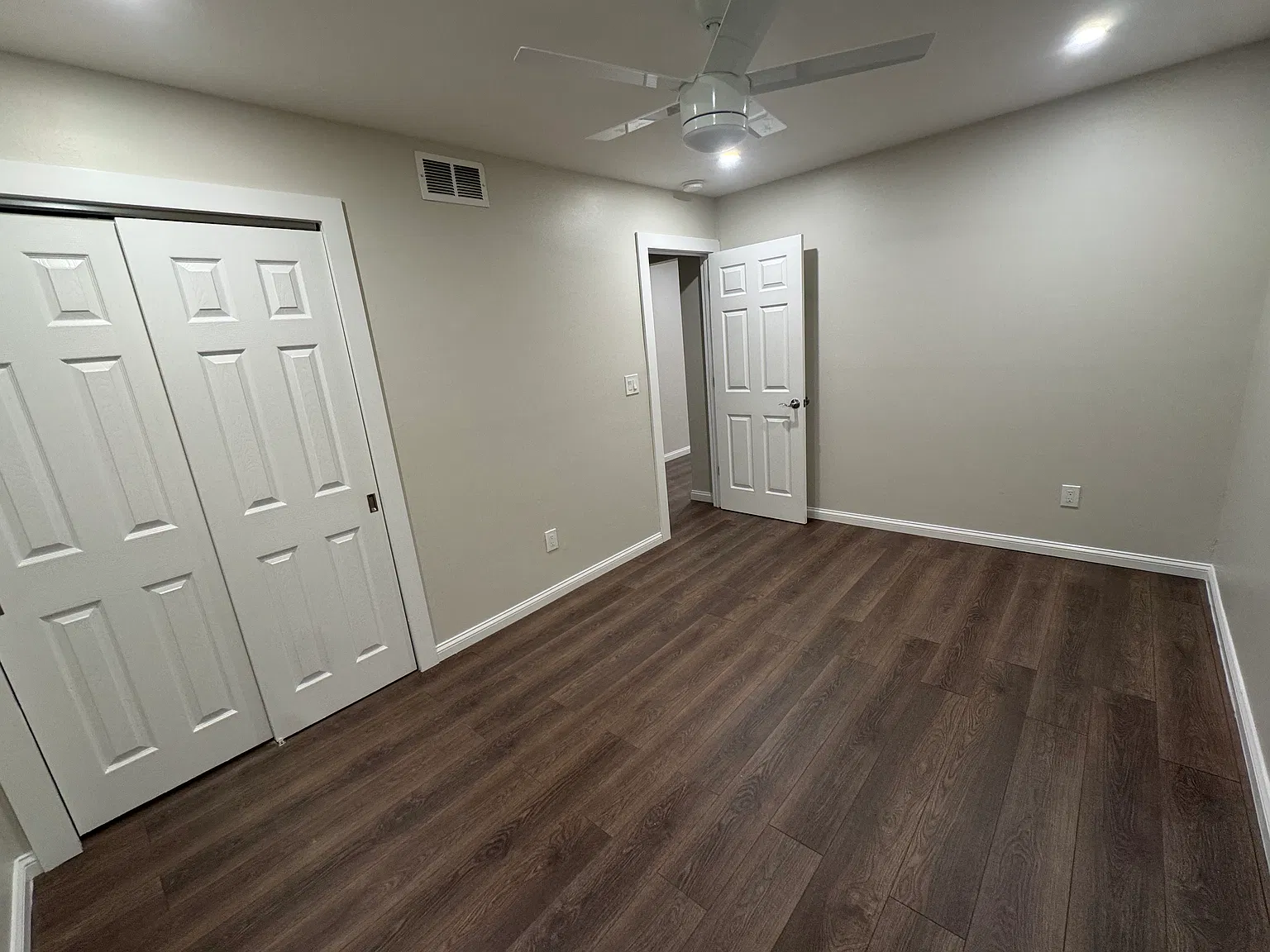 2 bed, $2,700 — Photo 4