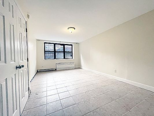 1st image of 453 W 48th St Unit B1