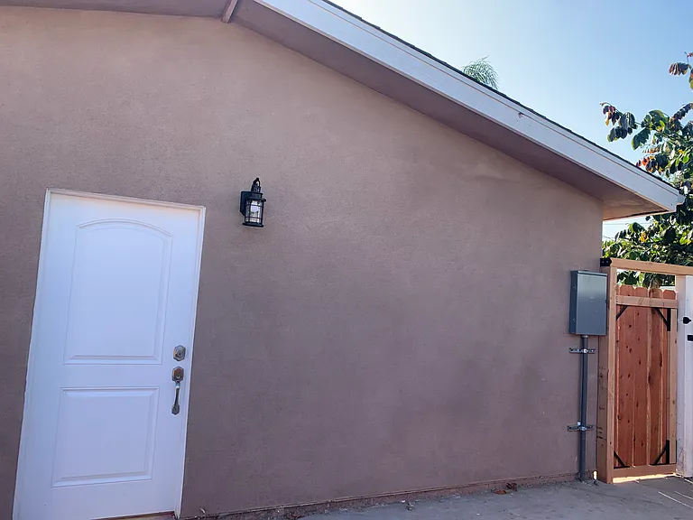 3413 Helix St — Photo 14