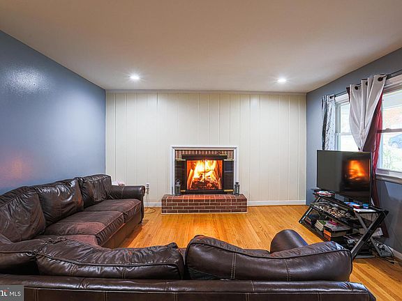 5th image of 416 Nottingham Rd