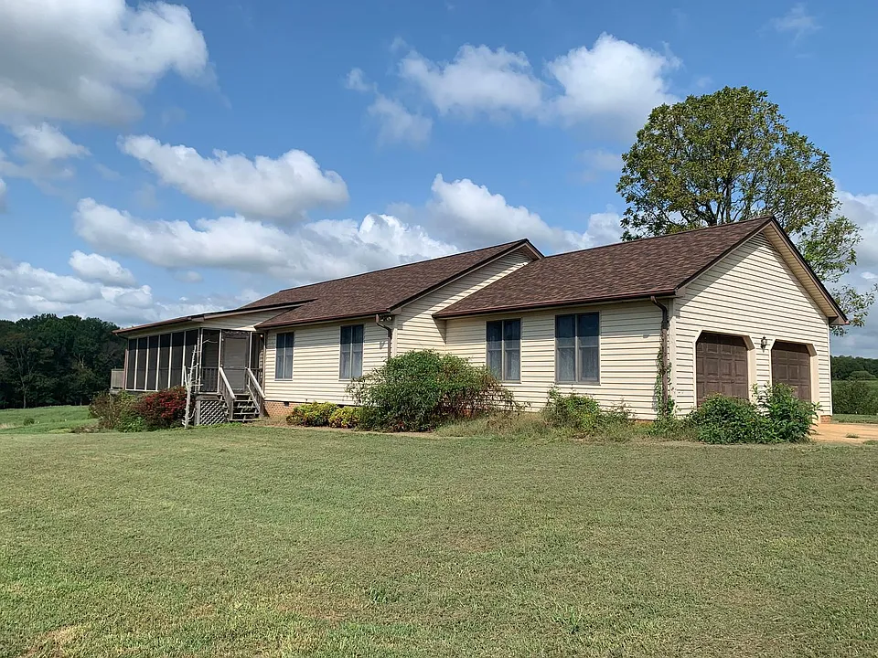 7136 US Highway 64 W