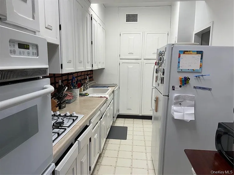 30 Lake St #12D — Photo 10