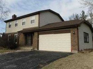 625 Cypress Bridge Rd, Lake Zurich, IL 60047