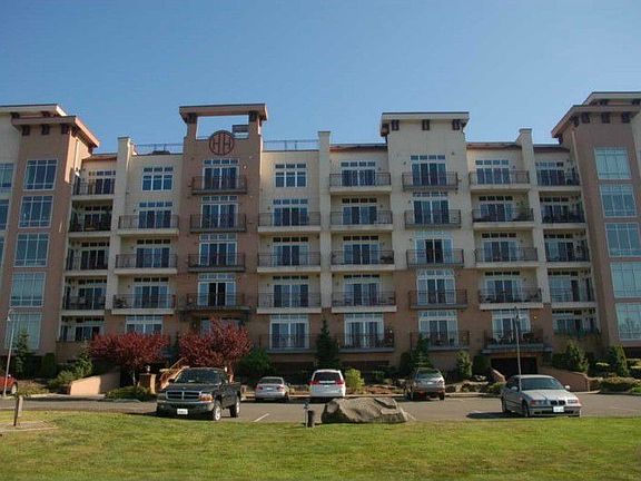 3rd image of 320 32nd St #303