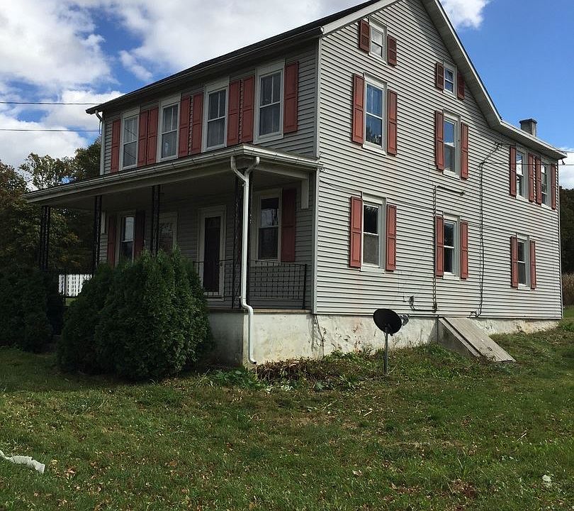 2nd image of 562 State St