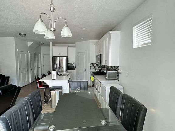 4th image of 1669 W Rockaway Ln