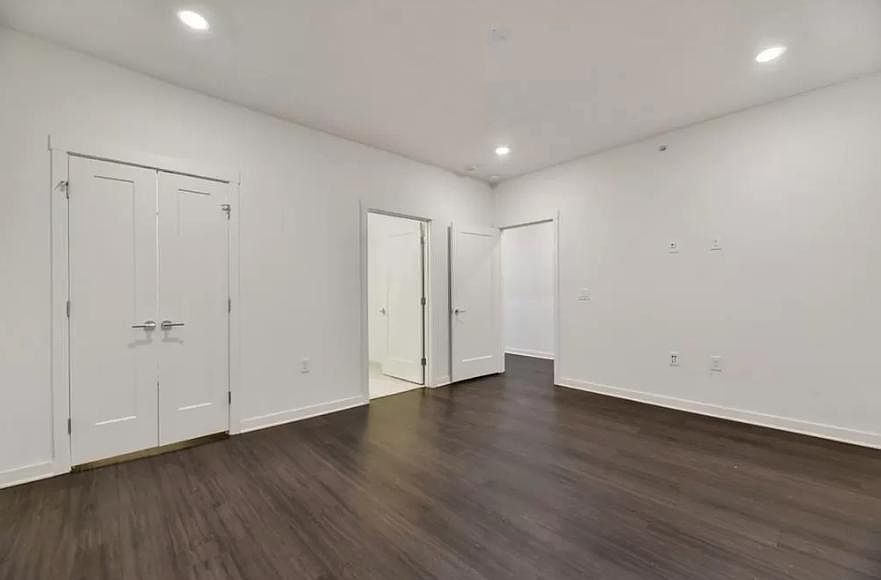 1st image of 4361 S Congress Ave Unit 127