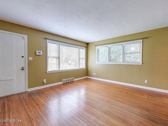 5th image of 3064 Nadina Dr