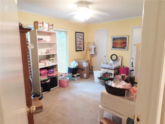 3rd image of 800 Mallery St APT 91