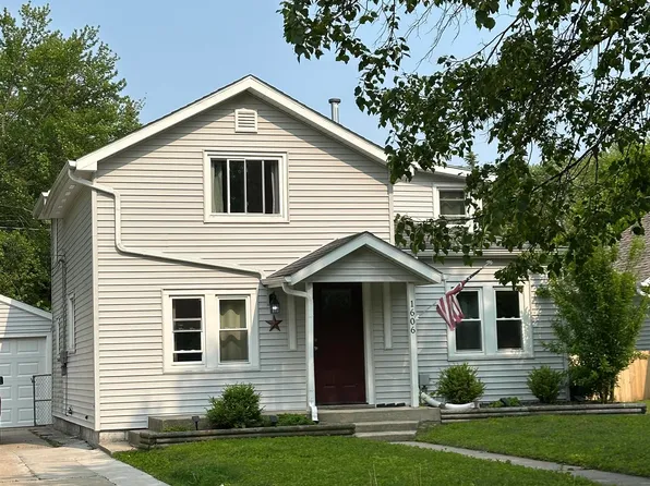 1606 Suncrist St, Midland, MI 48640