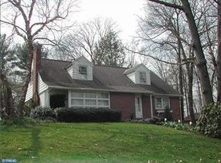 662 Kellers Creamery Rd, Telford, PA 18969