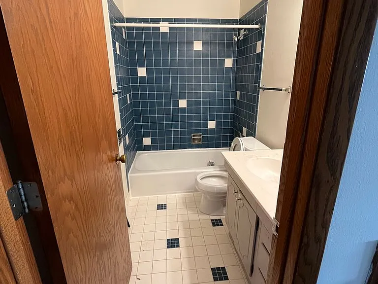 225 Nautilus Dr. — Photo 11
