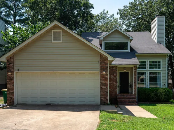 2 Waterbury Ct, Little Rock, AR 72223