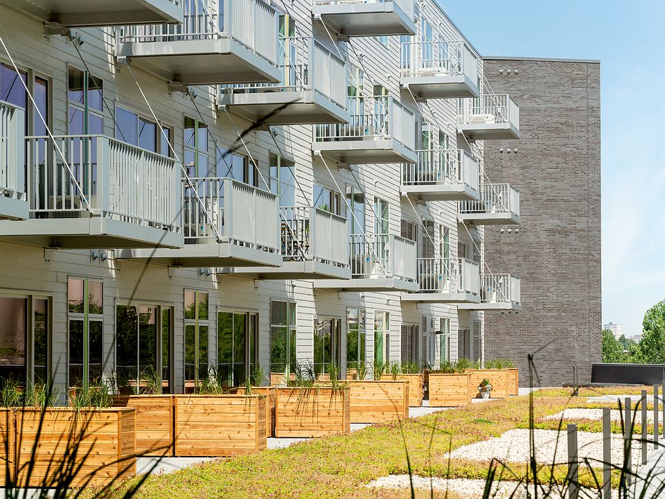 Third Floor Terrace and Upper Unit Balconies