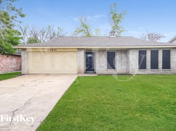 10411 Cedartowne Ln, Sugar Land, TX 77498