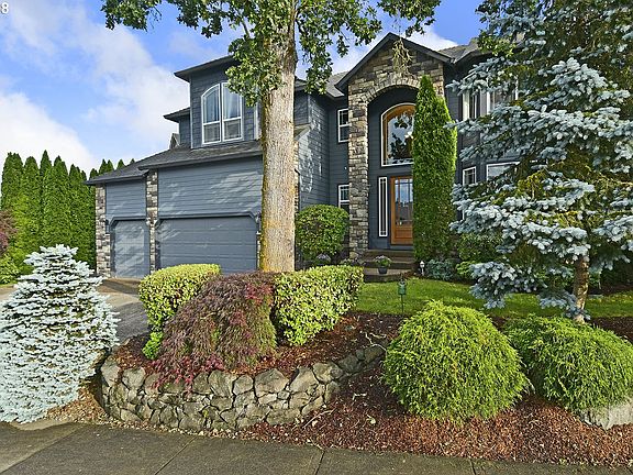 2nd image of 17413 NE 38th Way