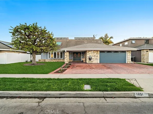 1851 Pitcairn Dr, Costa Mesa, CA 92626