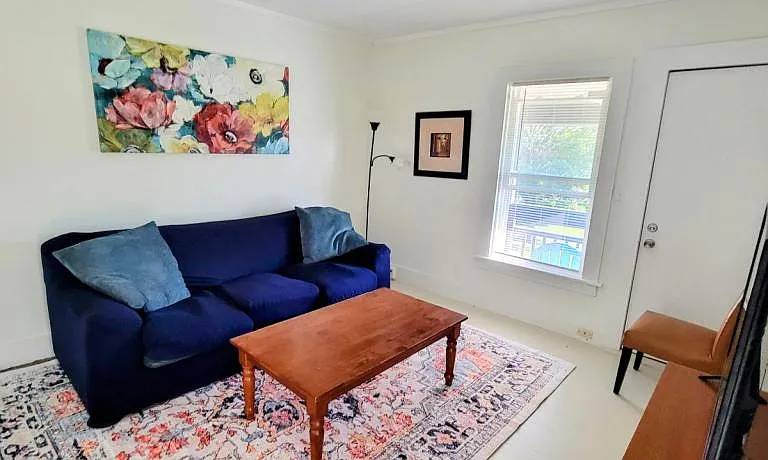 35-37 Washington Ave #2 — Photo 4