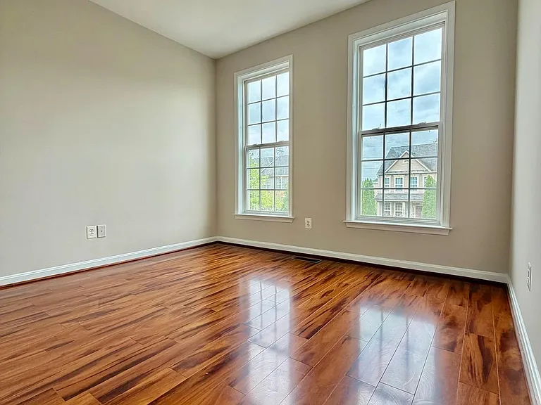 15519 Exmore Ct — Photo 10