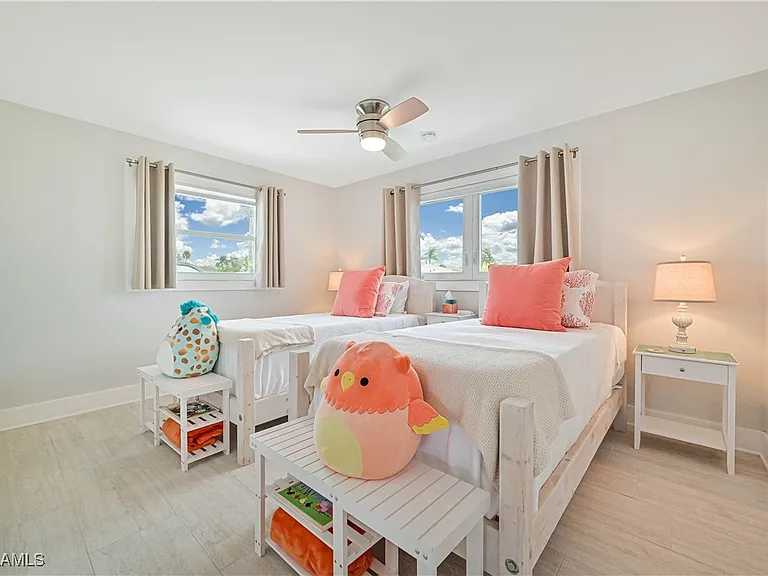 13840 Sleepy Hollow Ln — Photo 25