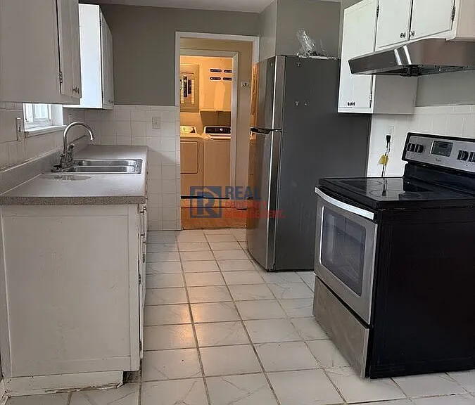 5885 Craftmore Dr — Photo 3