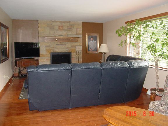 Large LR, Oak Floors