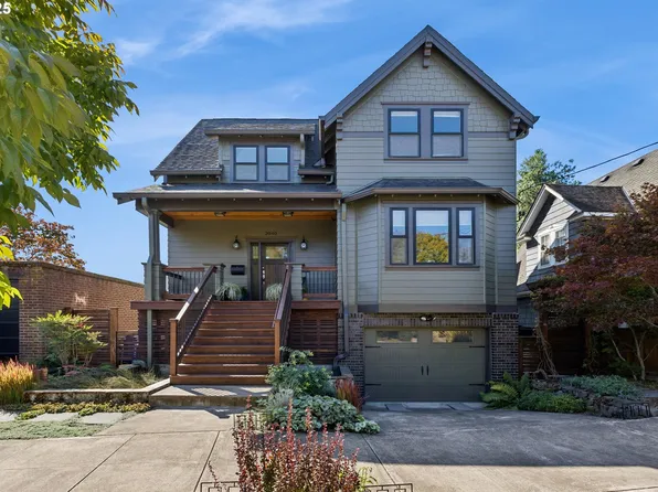 2040 NE Alameda Dr, Portland, OR 97212