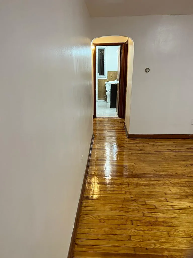 2 bed, $1,300 — Photo 2