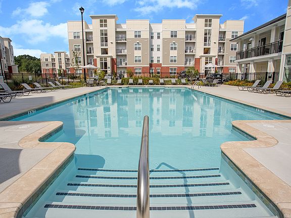 2nd image of 15 Town Square Cir #404