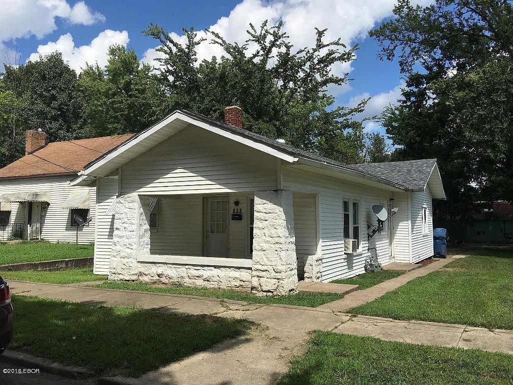 608 N 15th St, Murphysboro, IL 62966 | Zillow