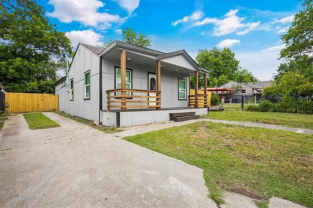 1st image of 2513 Stuart Dr
