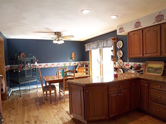 Kit to Dining Area & Sliders