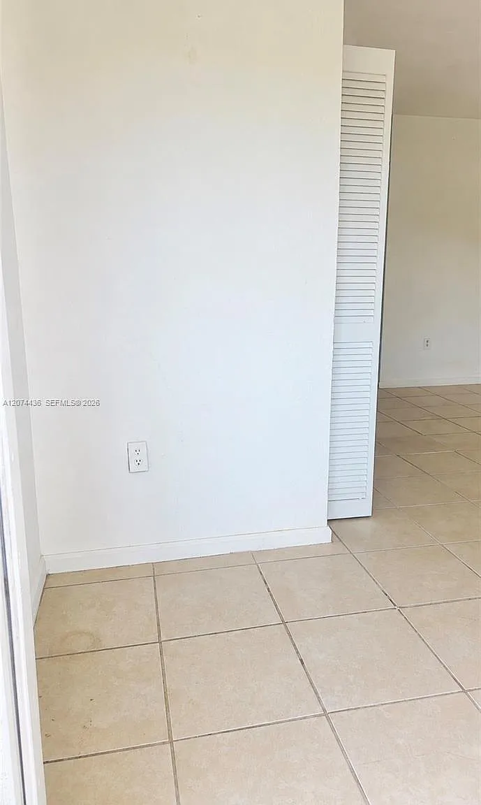 Sunset Palm Villas Condo — Photo 2