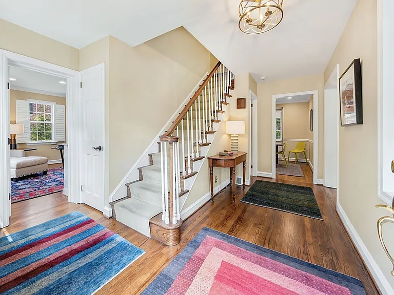 805 Princeton Rd — Photo 4