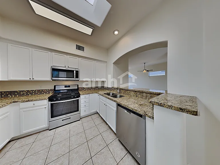 10466 S Drifter Ranch Pl — Photo 6
